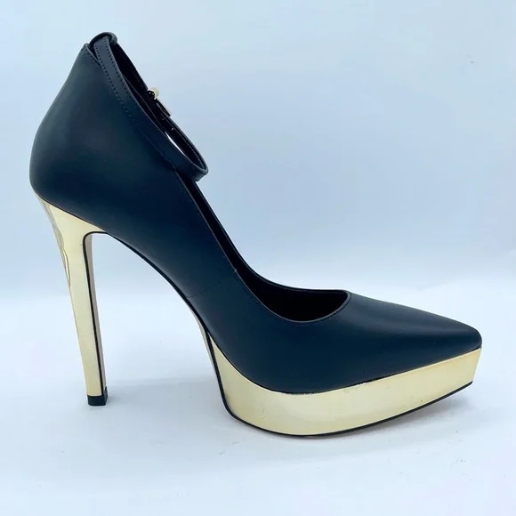 Brand New Michael Kors Xenia Platform Pumps Size 8M